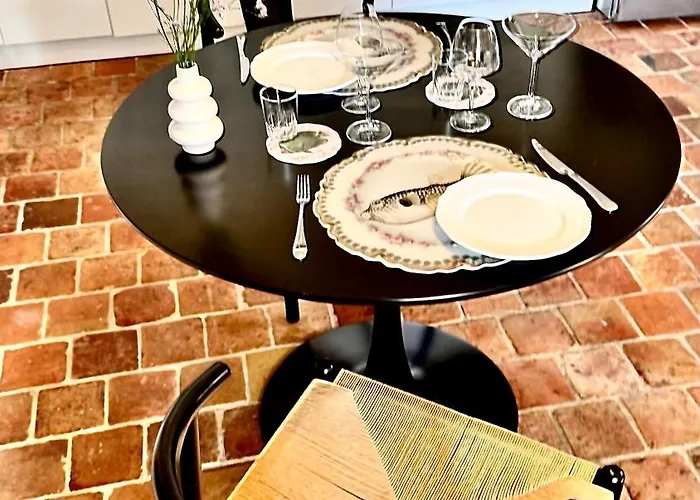 Maison Coup De Coeur * Beaune (Cote d'Or)